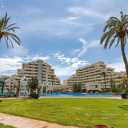 Hermoso En Benalbeach Con Vistas Al Mar Бенальмадена