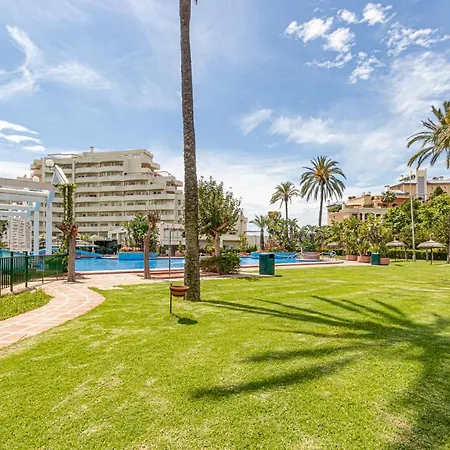 Апартаменты Hermoso En Benalbeach Con Vistas Al Mar Бенальмадена